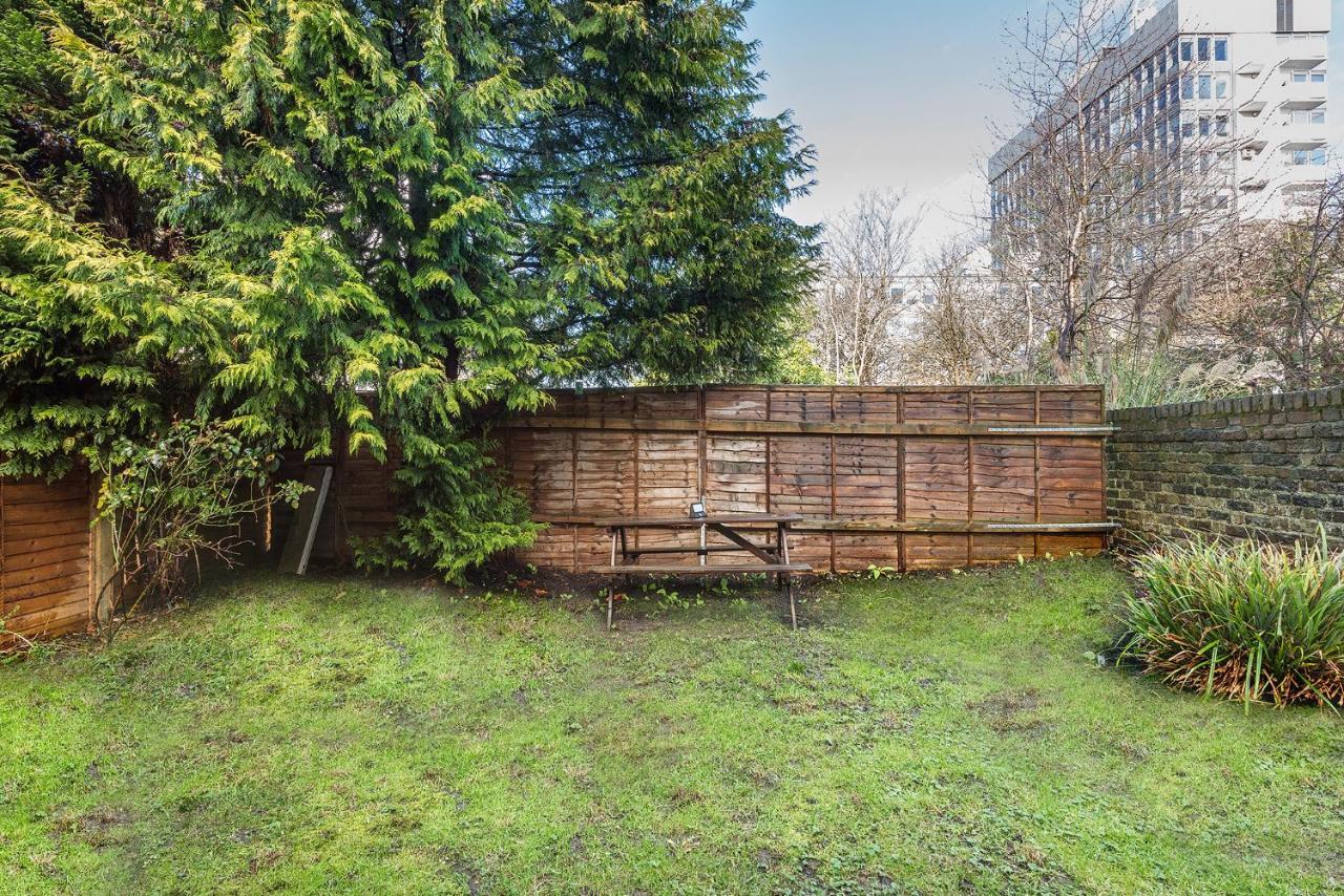לונדון Heart Of Ealing Apartment With Garden מראה חיצוני תמונה